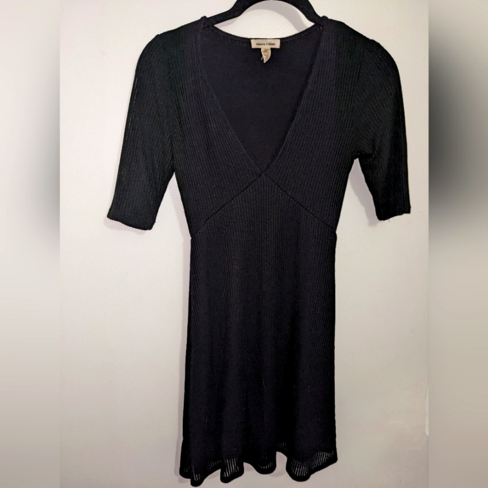 Silence And Noise - Black - Summer Weight Knit Dress - Sz XS - Urban Outfit